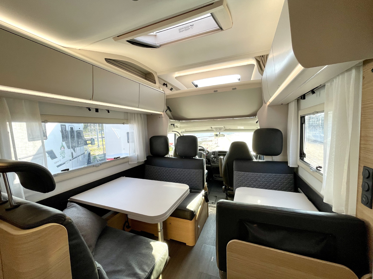 ADRIA Coral XL 650 DK - Alkovna: obrázok 5 ADRIA Coral XL 650 DK - Alkovna: obrázok 5