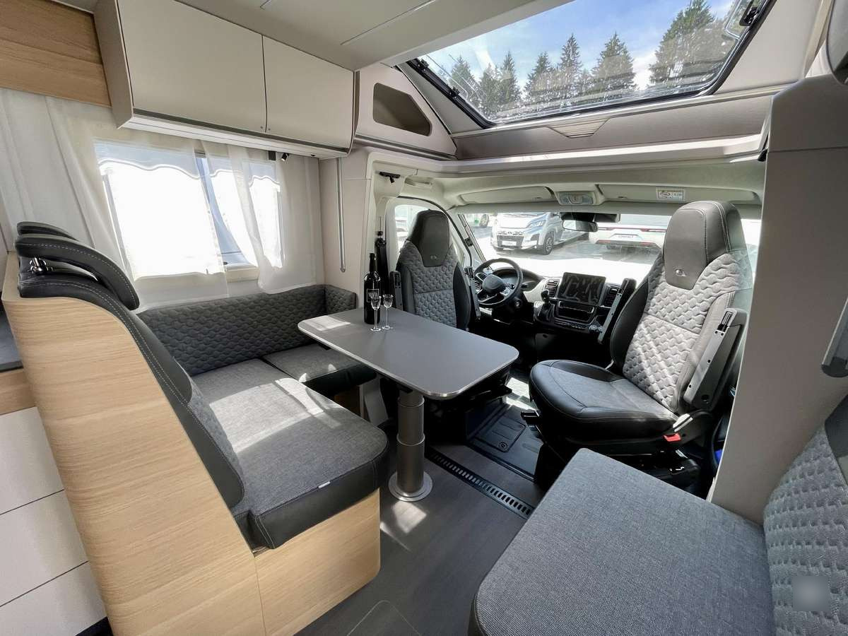 ADRIA Matrix 650 SL - Polointegrované obytné auto: obrázok 5 ADRIA Matrix 650 SL - Polointegrované obytné auto: obrázok 5