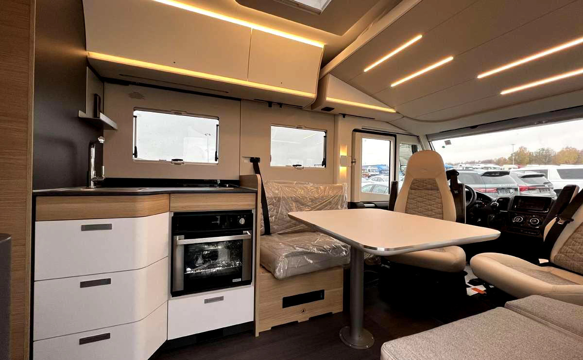 ADRIA Sonic 700DC - Integrované obytné auto: obrázok 3 ADRIA Sonic 700DC - Integrované obytné auto: obrázok 3