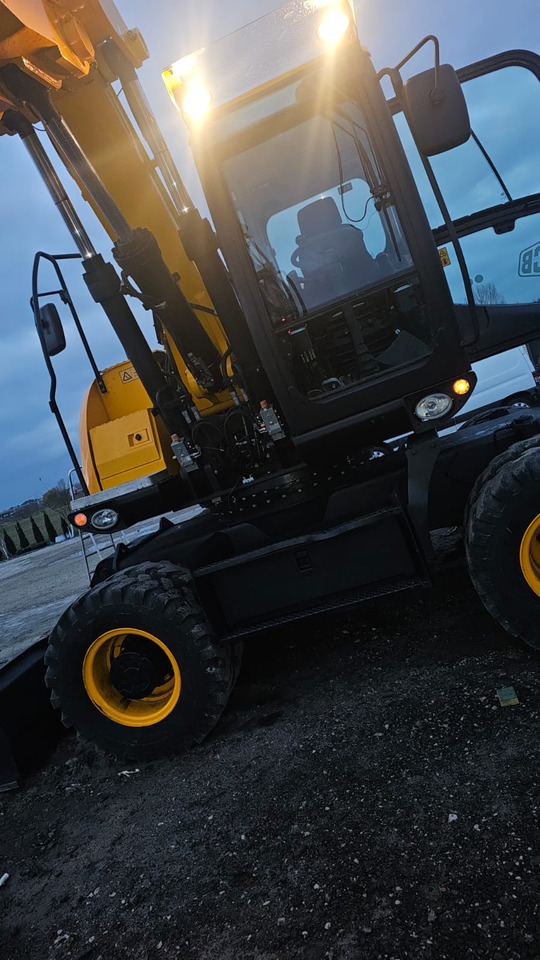 JCB JS175W - Kolesové rýpadlo: obrázok 4 JCB JS175W - Kolesové rýpadlo: obrázok 4