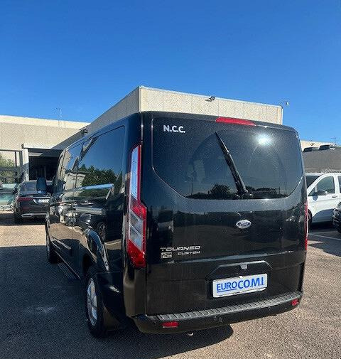 Ford Tourneo Custom Tourneo Custom 310 2.0 TDCi 17 - Automobil: obrázok 2 Ford Tourneo Custom Tourneo Custom 310 2.0 TDCi 17 - Automobil: obrázok 2