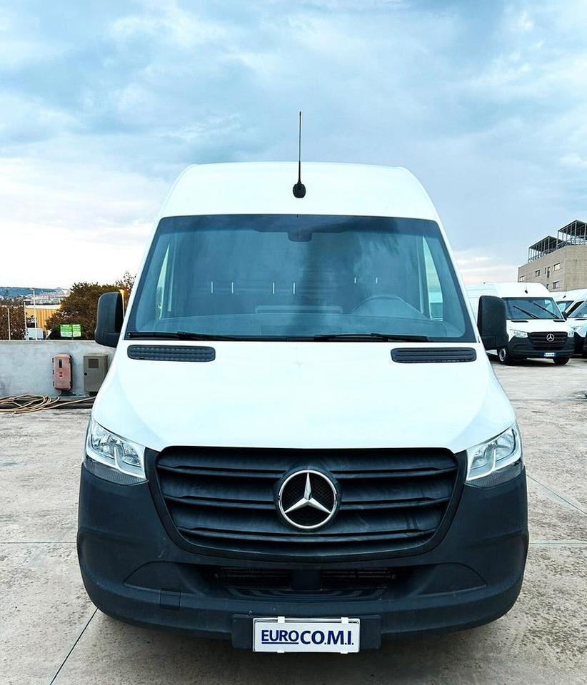 Mercedes Sprinter 314 cdi 37/35 L2H2 - Furgon: obrázok 2 Mercedes Sprinter 314 cdi 37/35 L2H2 - Furgon: obrázok 2
