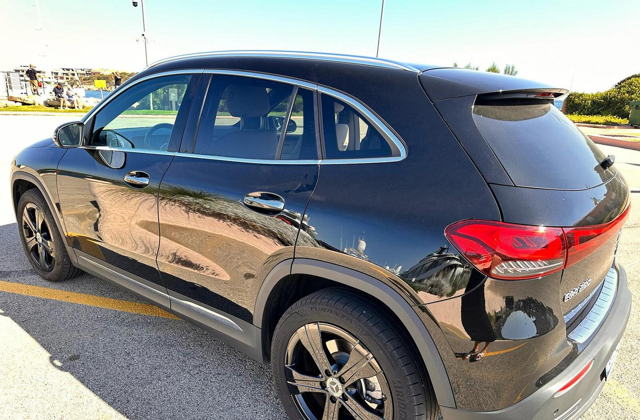 Mercedes-benz EQA 250 Sport Plus - Automobil: obrázok 1 Mercedes-benz EQA 250 Sport Plus - Automobil: obrázok 1