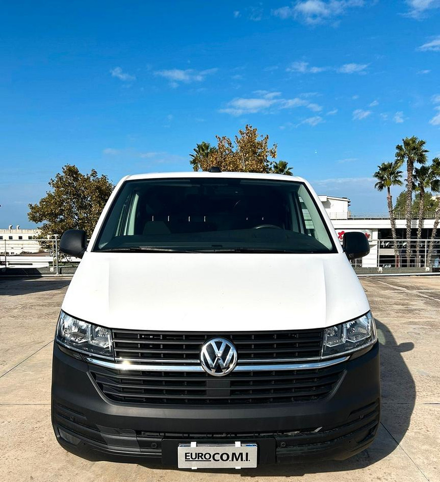 Volkswagen Transporter 2.0 TDi 150 cv - Furgon: obrázok 2 Volkswagen Transporter 2.0 TDi 150 cv - Furgon: obrázok 2