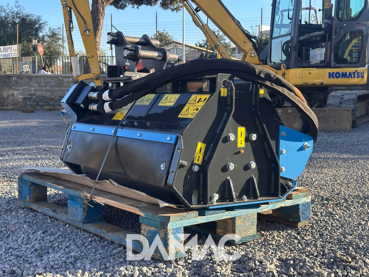 C4 B90 - Kladivkový mulčovač: obrázok 3 C4 B90 - Kladivkový mulčovač: obrázok 3