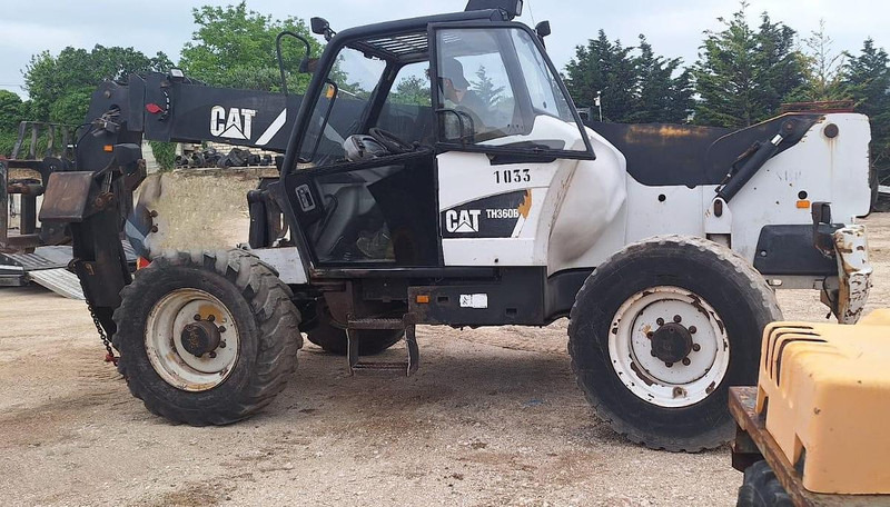 Caterpillar TH360B - Teleskopický nakladač: obrázok 3 Caterpillar TH360B - Teleskopický nakladač: obrázok 3