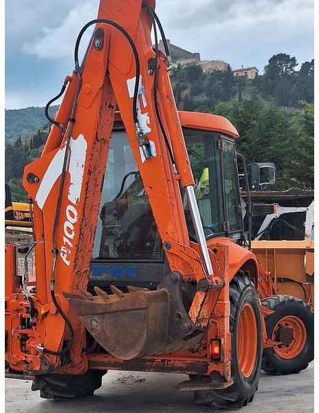 Fiat KOBELCO FB100 - Rýpadlo-nakladač: obrázok 5 Fiat KOBELCO FB100 - Rýpadlo-nakladač: obrázok 5
