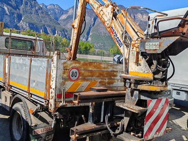 Isuzu 15.75 - Dodávka sklápač: obrázok 4 Isuzu 15.75 - Dodávka sklápač: obrázok 4