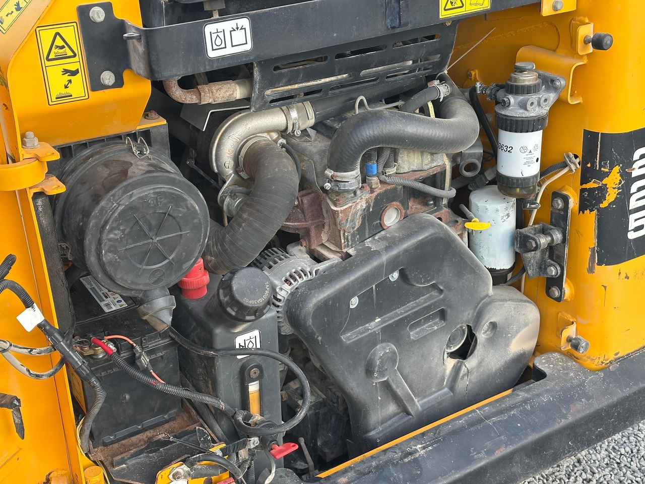 Šmykom riadený nakladač JCB 225: obrázok 18 Šmykom riadený nakladač JCB 225: obrázok 18