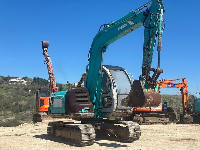 Kobelco SK60 - Rýpadlo: obrázok 2 Kobelco SK60 - Rýpadlo: obrázok 2