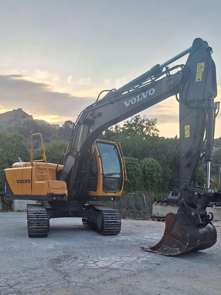 VOLVO EC140BLC - Pásové rýpadlo: obrázok 3 VOLVO EC140BLC - Pásové rýpadlo: obrázok 3