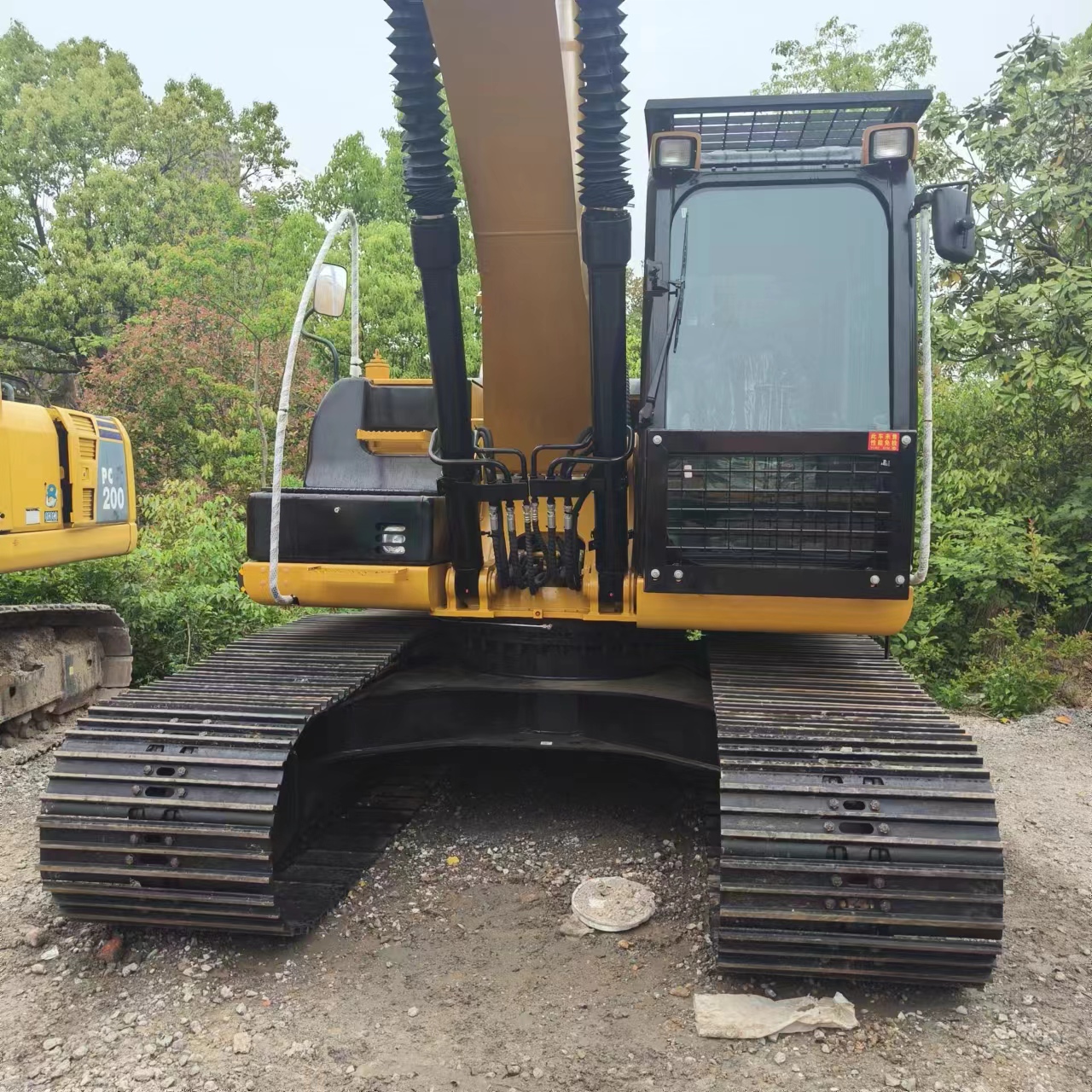 CATERPILLAR 320D2 - Pásové rýpadlo: obrázok 3 CATERPILLAR 320D2 - Pásové rýpadlo: obrázok 3