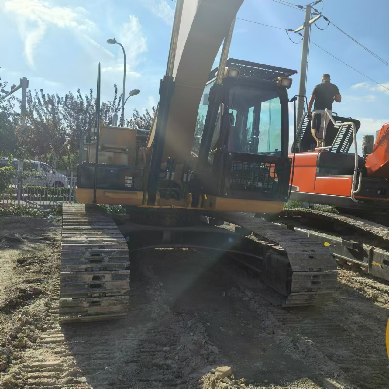 CATERPILLAR 323D - Pásové rýpadlo: obrázok 4 CATERPILLAR 323D - Pásové rýpadlo: obrázok 4