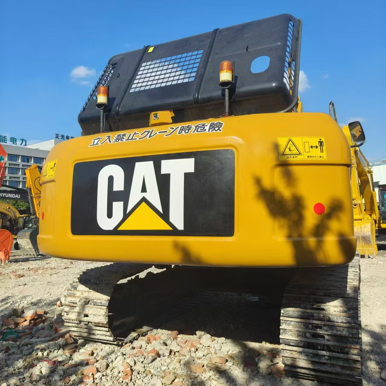 Pásové rýpadlo CATERPILLAR 324D: obrázok 12