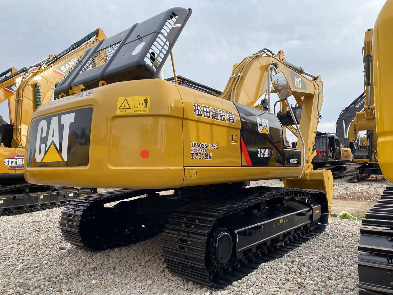 Pásové rýpadlo CATERPILLAR 329D: obrázok 10