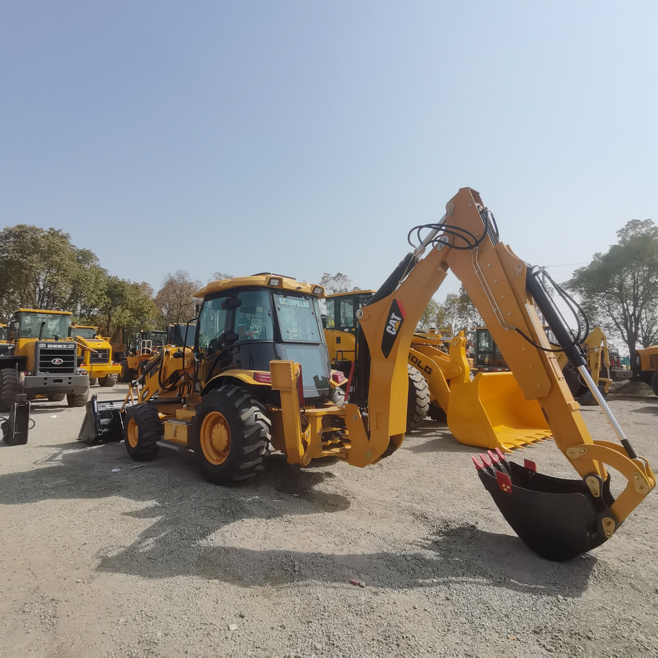 CATERPILLAR 420F - Rýpadlo-nakladač: obrázok 2 CATERPILLAR 420F - Rýpadlo-nakladač: obrázok 2