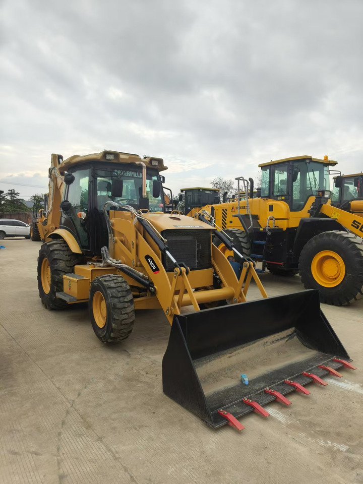 CATERPILLAR 420F - Rýpadlo-nakladač: obrázok 1 CATERPILLAR 420F - Rýpadlo-nakladač: obrázok 1
