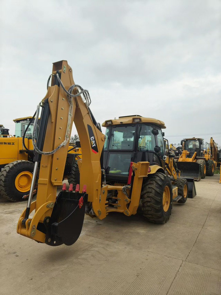CATERPILLAR 420F - Rýpadlo-nakladač: obrázok 2 CATERPILLAR 420F - Rýpadlo-nakladač: obrázok 2