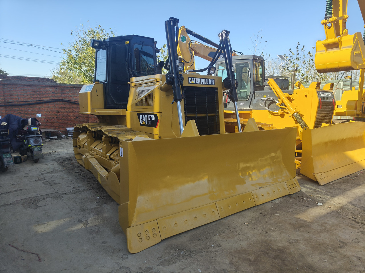 CATERPILLAR D7G - Pásové rýpadlo: obrázok 2 CATERPILLAR D7G - Pásové rýpadlo: obrázok 2