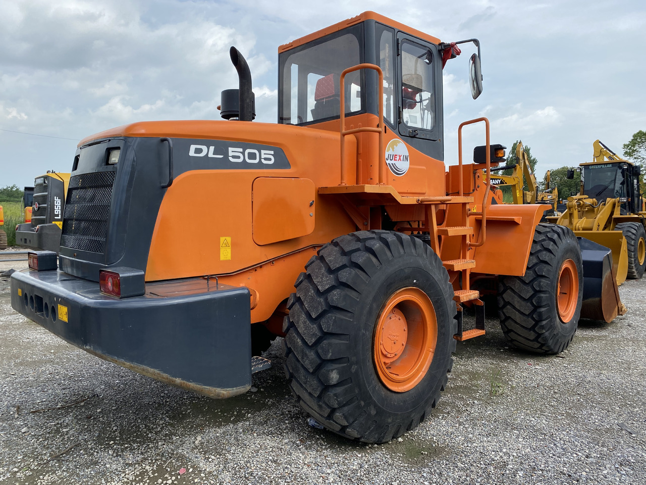 DOOSAN DL505 - Kolesový nakladač: obrázok 2 DOOSAN DL505 - Kolesový nakladač: obrázok 2
