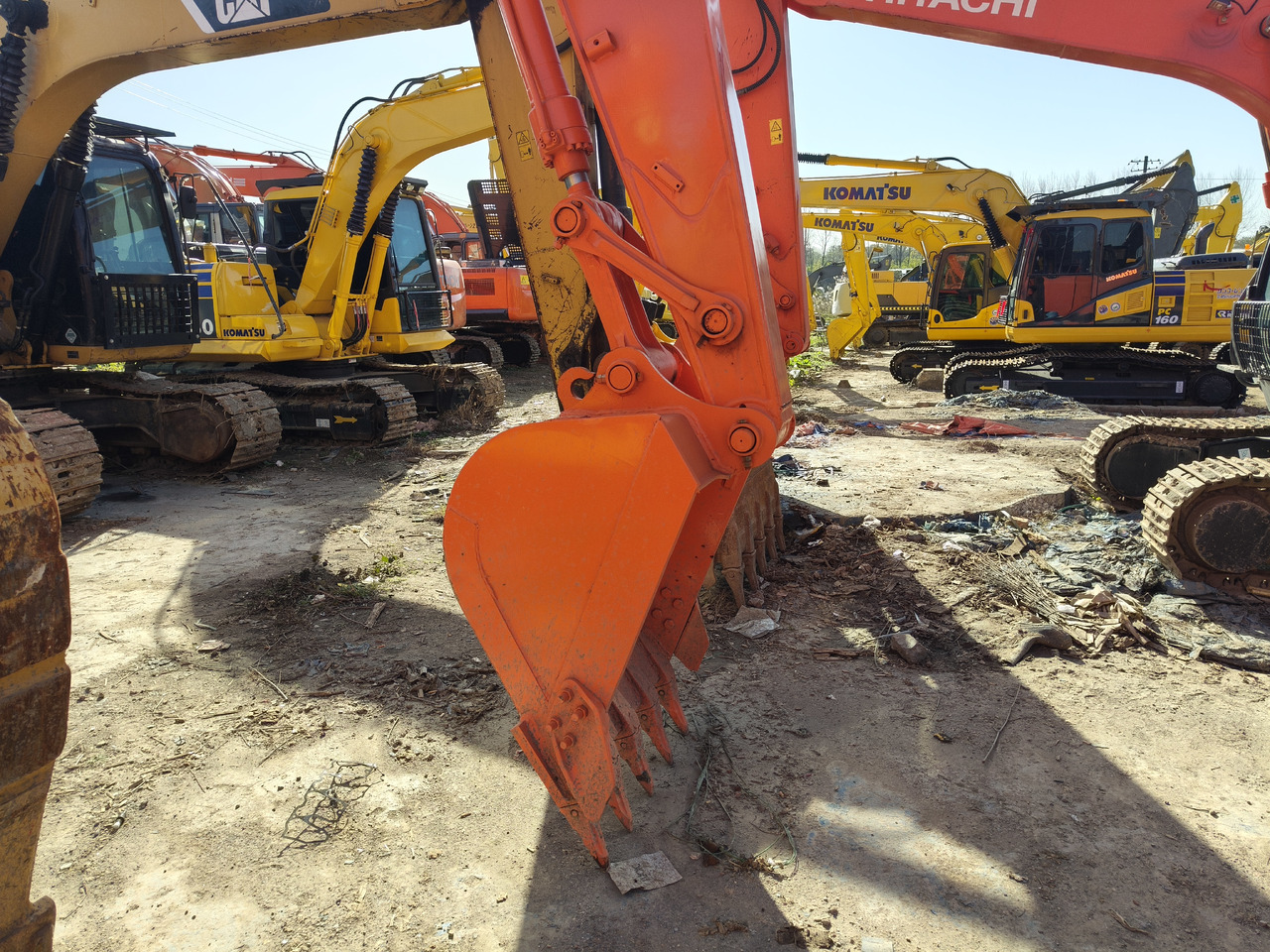 HITACHI ZX130H-5A - Pásové rýpadlo: obrázok 3 HITACHI ZX130H-5A - Pásové rýpadlo: obrázok 3