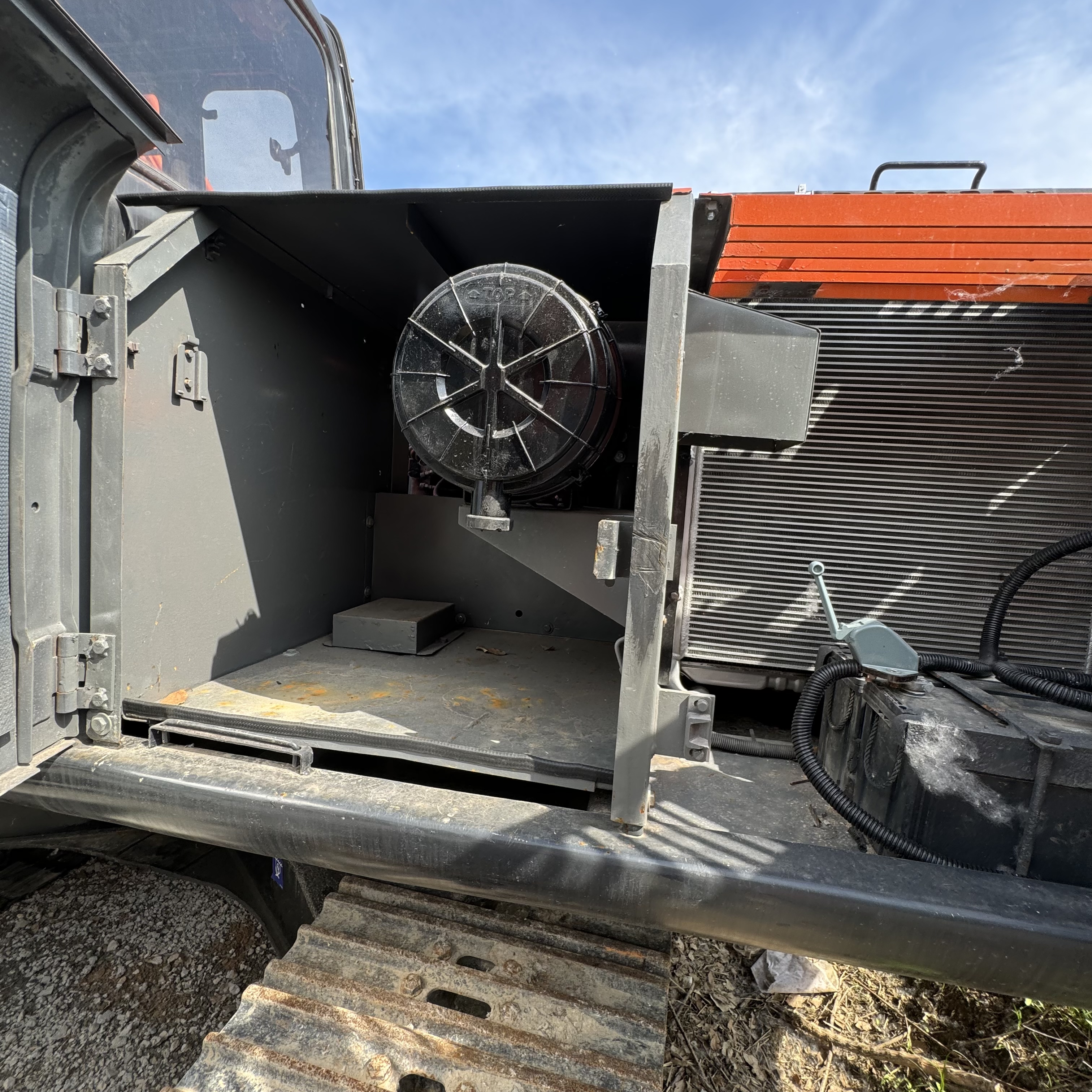 Pásové rýpadlo HITACHI ZX200: obrázok 6