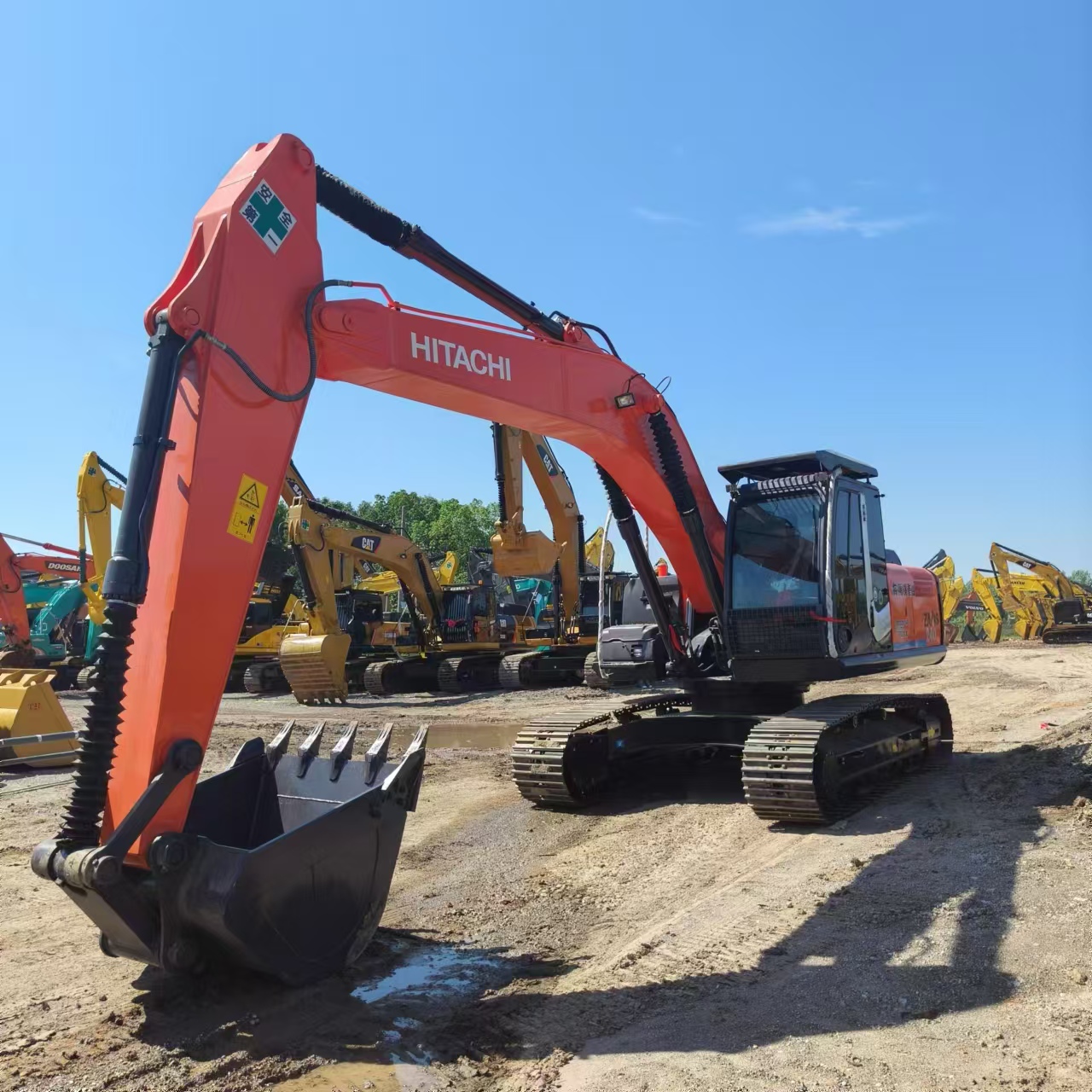 HITACHI ZX240 - Pásové rýpadlo: obrázok 4 HITACHI ZX240 - Pásové rýpadlo: obrázok 4