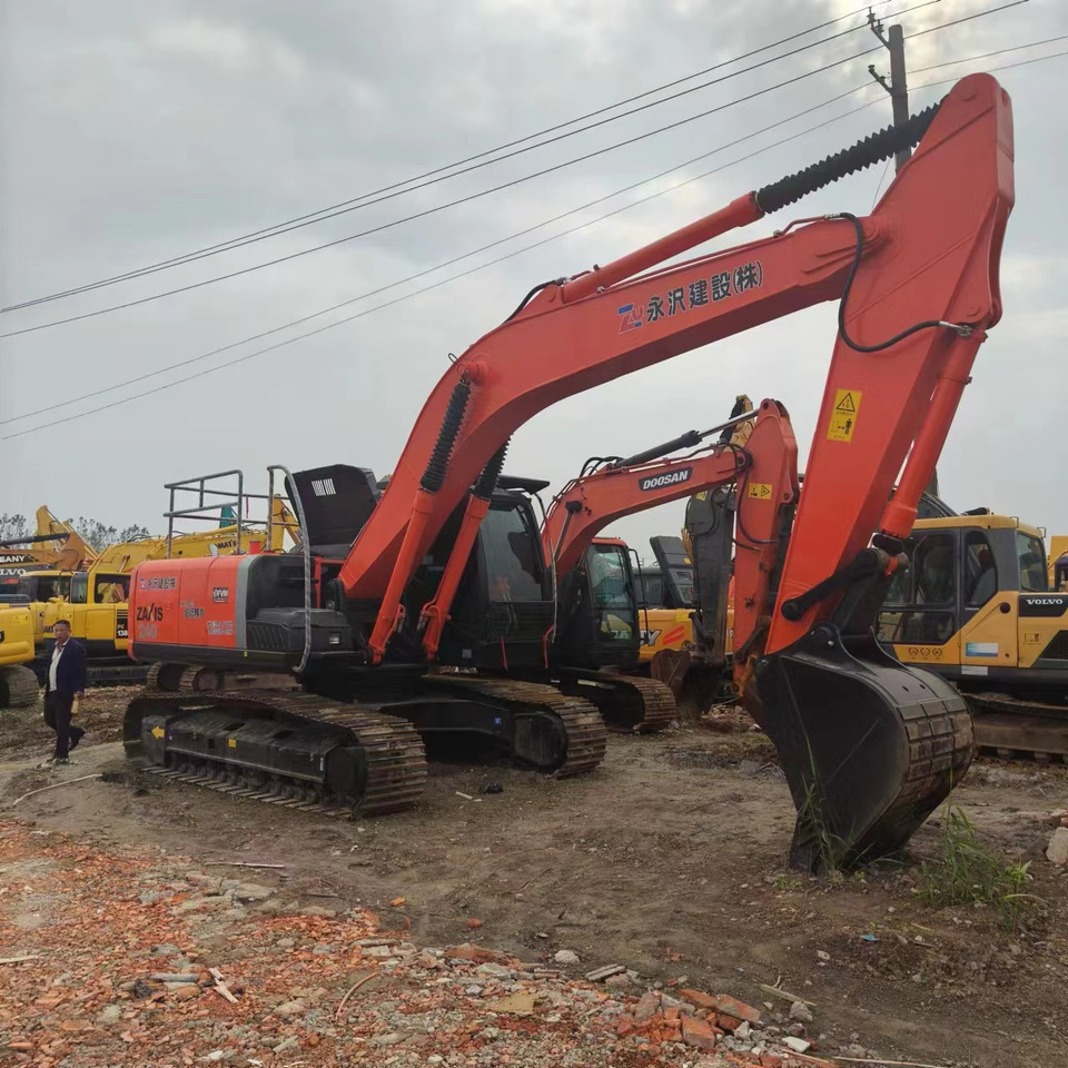HITACHI ZX240 - Pásové rýpadlo: obrázok 4 HITACHI ZX240 - Pásové rýpadlo: obrázok 4