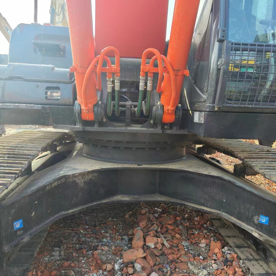 Pásové rýpadlo HITACHI ZX360: obrázok 9 Pásové rýpadlo HITACHI ZX360: obrázok 9