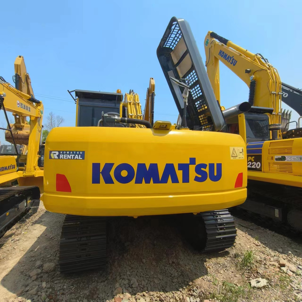 KOMATSU PC200-8MO - Pásové rýpadlo: obrázok 3 KOMATSU PC200-8MO - Pásové rýpadlo: obrázok 3