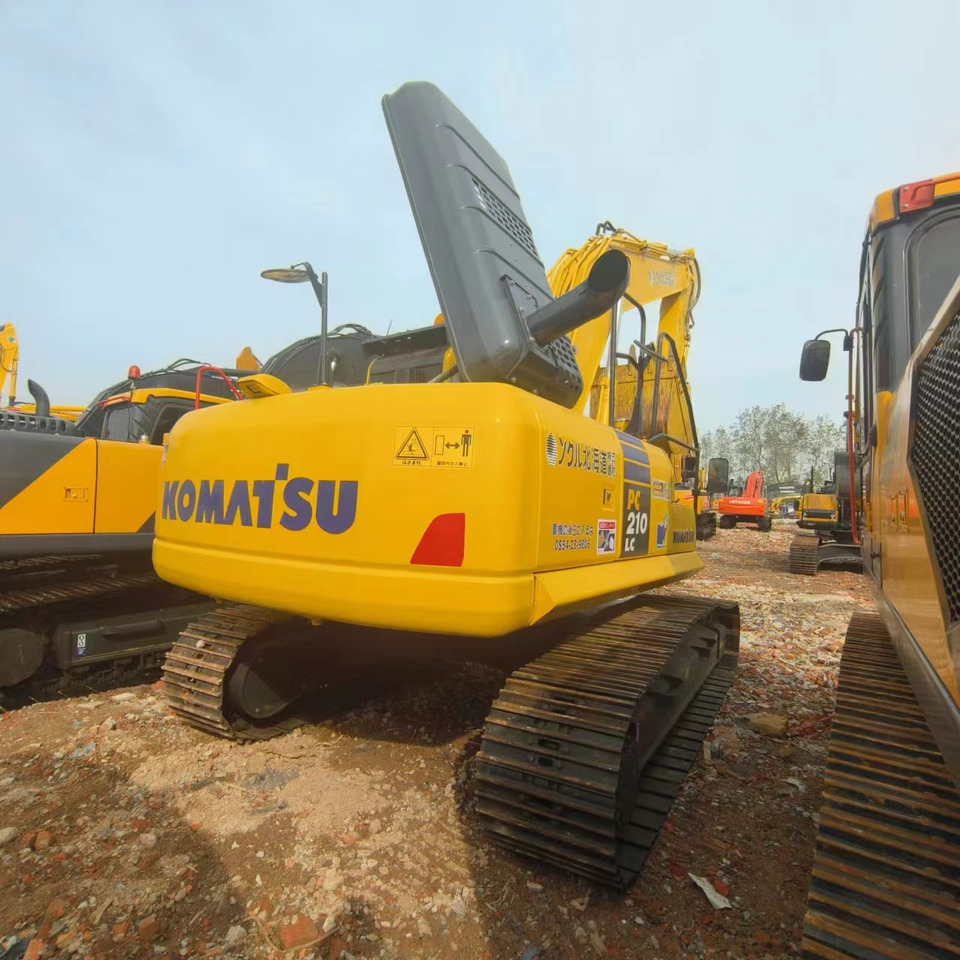 KOMATSU PC210LC - Pásové rýpadlo: obrázok 4 KOMATSU PC210LC - Pásové rýpadlo: obrázok 4