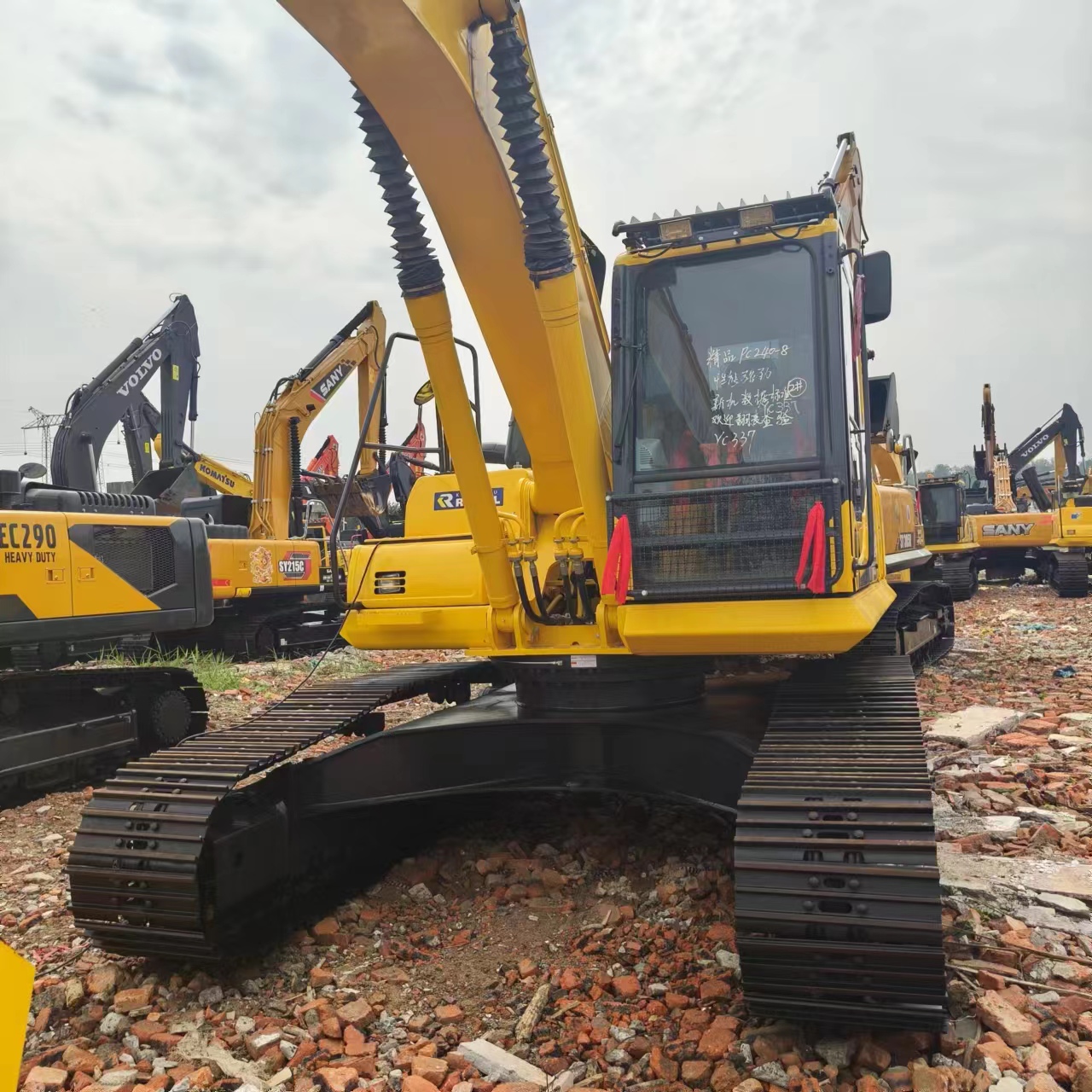 KOMATSU PC240 - Pásové rýpadlo: obrázok 3 KOMATSU PC240 - Pásové rýpadlo: obrázok 3