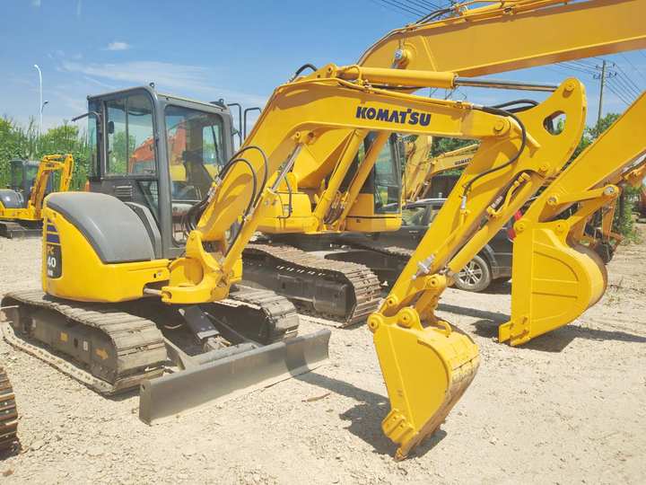 KOMATSU PC40 - Mini rýpadlo: obrázok 1 KOMATSU PC40 - Mini rýpadlo: obrázok 1