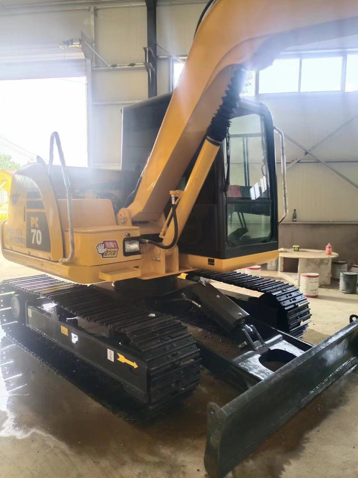 KOMATSU PC70 - Pásové rýpadlo: obrázok 2 KOMATSU PC70 - Pásové rýpadlo: obrázok 2