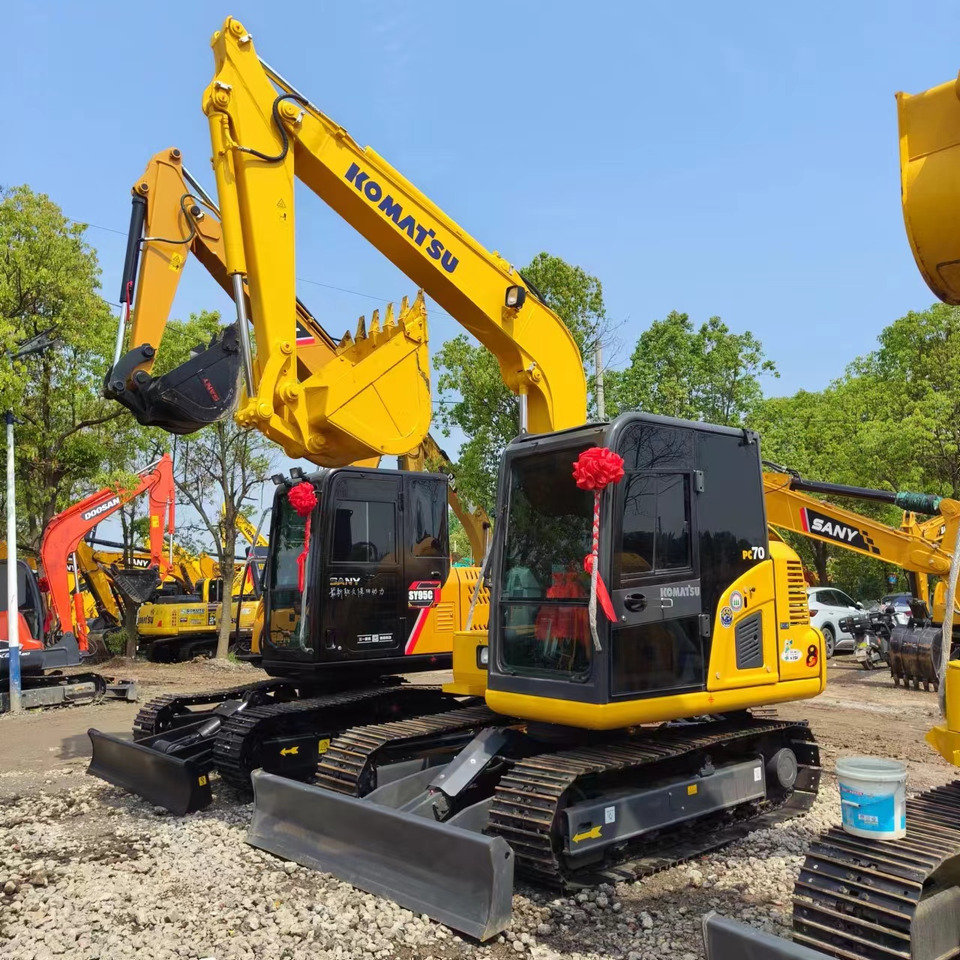 KOMATSU PC70 - Pásové rýpadlo: obrázok 3 KOMATSU PC70 - Pásové rýpadlo: obrázok 3