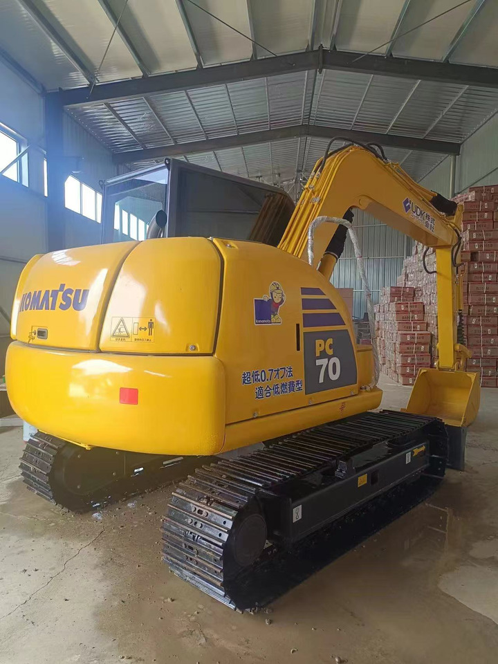 KOMATSU PC70 - Pásové rýpadlo: obrázok 1 KOMATSU PC70 - Pásové rýpadlo: obrázok 1