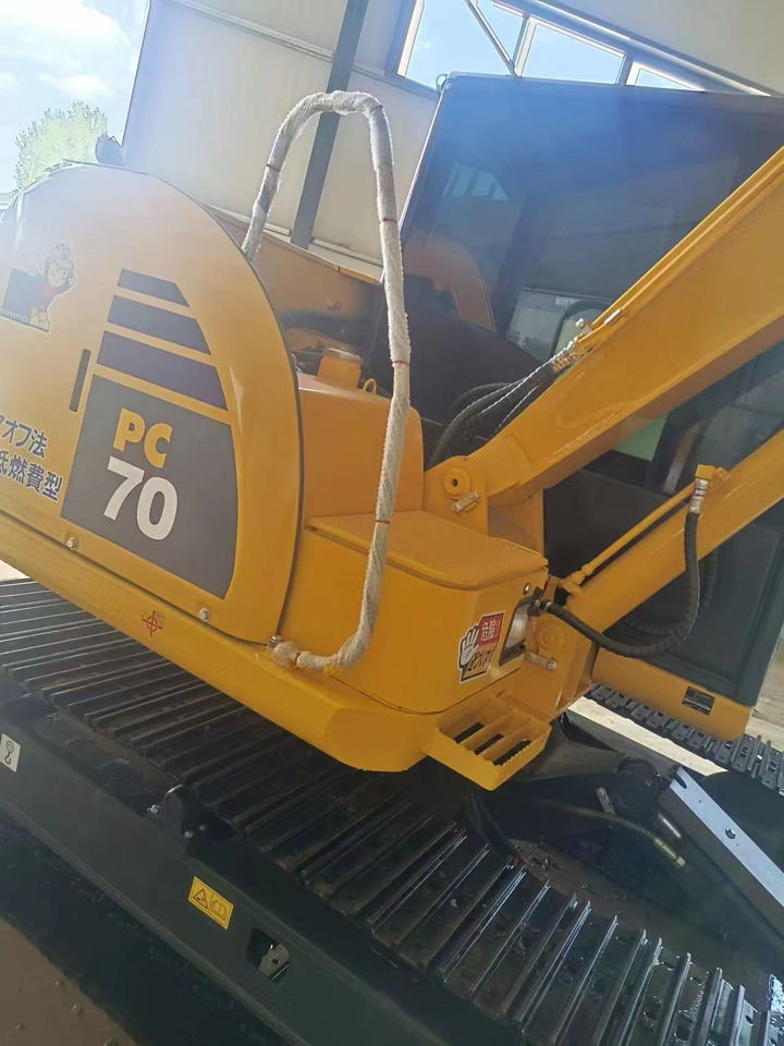 KOMATSU PC70 - Pásové rýpadlo: obrázok 5 KOMATSU PC70 - Pásové rýpadlo: obrázok 5