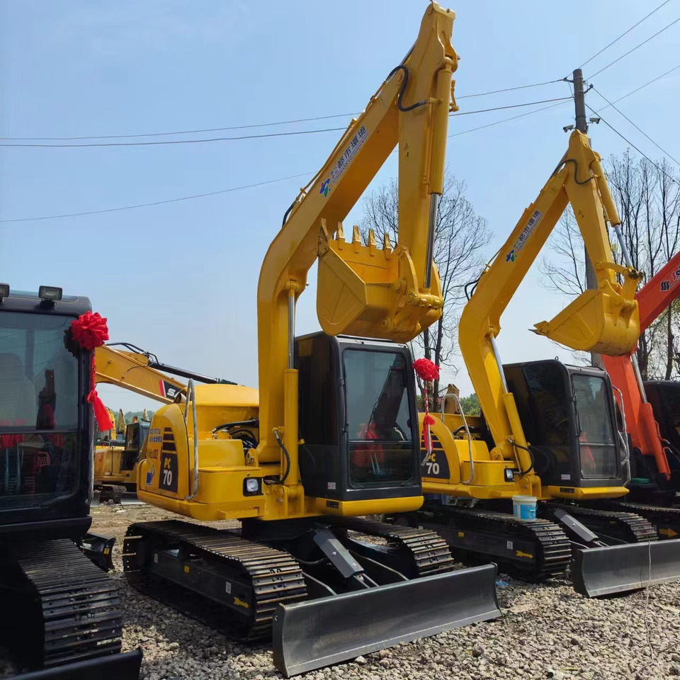 KOMATSU PC70 - Pásové rýpadlo: obrázok 1 KOMATSU PC70 - Pásové rýpadlo: obrázok 1
