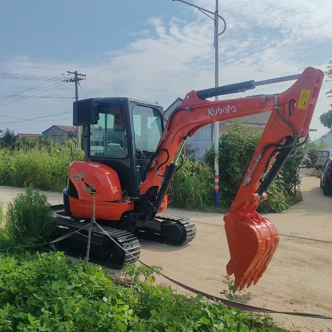 KUBOTA U35 - Mini rýpadlo: obrázok 2 KUBOTA U35 - Mini rýpadlo: obrázok 2