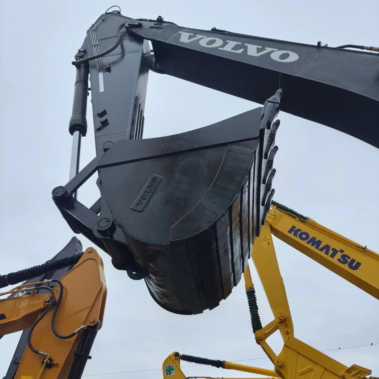 Pásové rýpadlo VOLVO EC300: obrázok 12 Pásové rýpadlo VOLVO EC300: obrázok 12