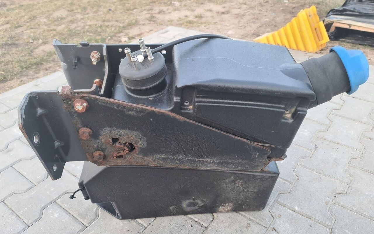 207667733 Volvo FL FE - Nádrž na AdBlue pre Nákladné auto: obrázok 2 207667733 Volvo FL FE - Nádrž na AdBlue pre Nákladné auto: obrázok 2