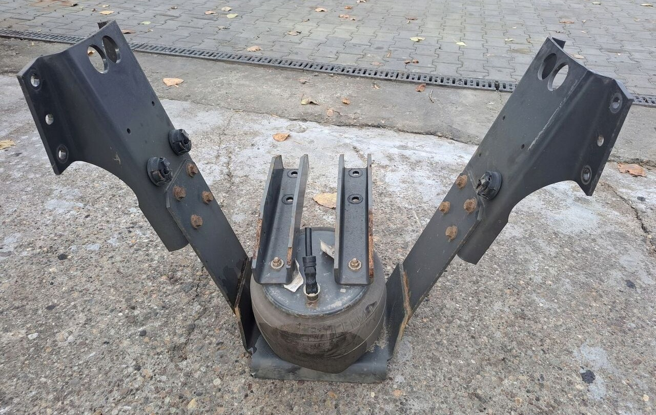 MECHANIZM OSI PODNOSZONEJ Renault GAMA T DXI - Odpruženie pre Nákladné auto: obrázok 2 MECHANIZM OSI PODNOSZONEJ Renault GAMA T DXI - Odpruženie pre Nákladné auto: obrázok 2