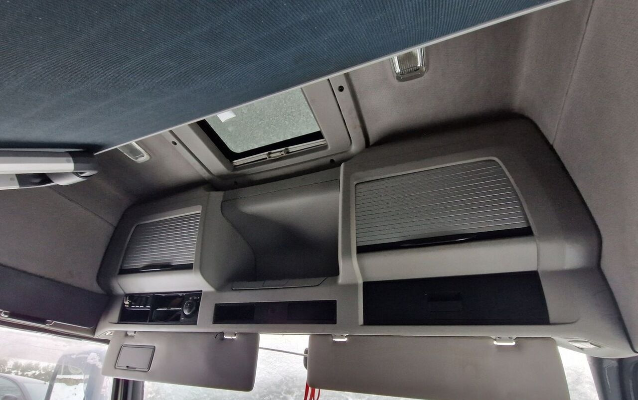 PÓŁKA KONSOLA GÓRNA SCHOWEK VOLVO FH 13 LIFT VOLVO FM KABINA XL - Palubná doska pre Nákladné auto: obrázok 2 PÓŁKA KONSOLA GÓRNA SCHOWEK VOLVO FH 13 LIFT VOLVO FM KABINA XL - Palubná doska pre Nákladné auto: obrázok 2