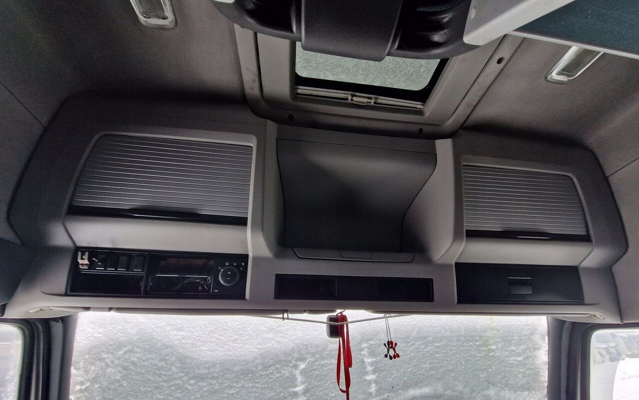 PÓŁKA KONSOLA GÓRNA SCHOWEK VOLVO FH 13 LIFT VOLVO FM KABINA XL - Palubná doska pre Nákladné auto: obrázok 3 PÓŁKA KONSOLA GÓRNA SCHOWEK VOLVO FH 13 LIFT VOLVO FM KABINA XL - Palubná doska pre Nákladné auto: obrázok 3