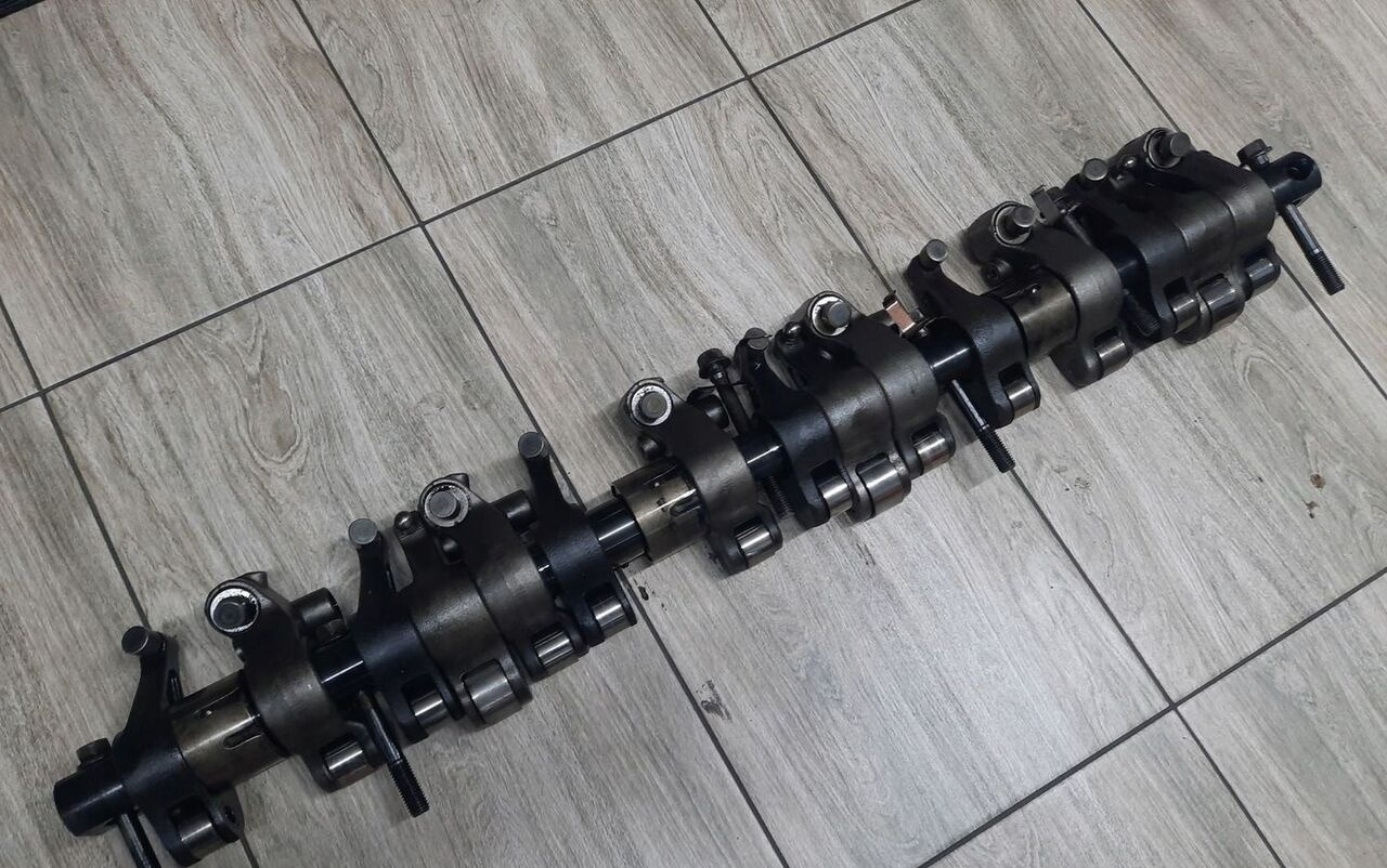 Renault KLAWIATURA RENAULT GAMA T RANGE DTI 11 430 460 VOLVO FM 4 D11K - Motor a diely pre Nákladné auto: obrázok 1 Renault KLAWIATURA RENAULT GAMA T RANGE DTI 11 430 460 VOLVO FM 4 D11K - Motor a diely pre Nákladné auto: obrázok 1