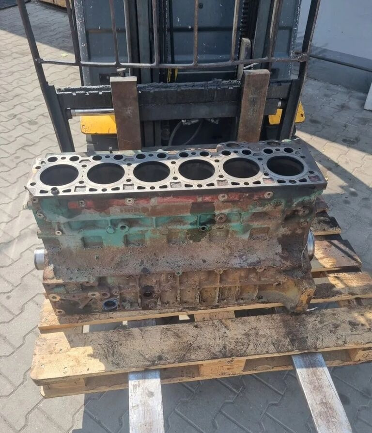 Renault WAŁ KORBOWY VOLVO FL FE PREMIUM MIDLUM DXI 7 D7E Deutz Renault , Volvo FE FL - Blok valcov pre Nákladné auto: obrázok 1 Renault WAŁ KORBOWY VOLVO FL FE PREMIUM MIDLUM DXI 7 D7E Deutz Renault , Volvo FE FL - Blok valcov pre Nákladné auto: obrázok 1