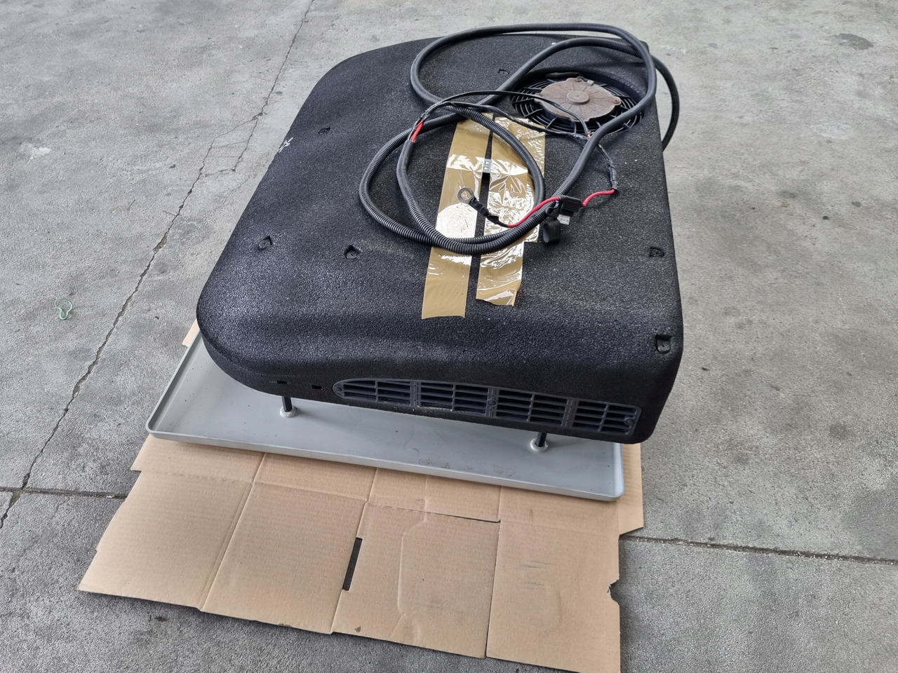 VIESA KLIMATYZACJA POSTOJOWA VIESA FORD F MAX 500 - Kúrenie/ Vetranie pre Nákladné auto: obrázok 4 VIESA KLIMATYZACJA POSTOJOWA VIESA FORD F MAX 500 - Kúrenie/ Vetranie pre Nákladné auto: obrázok 4