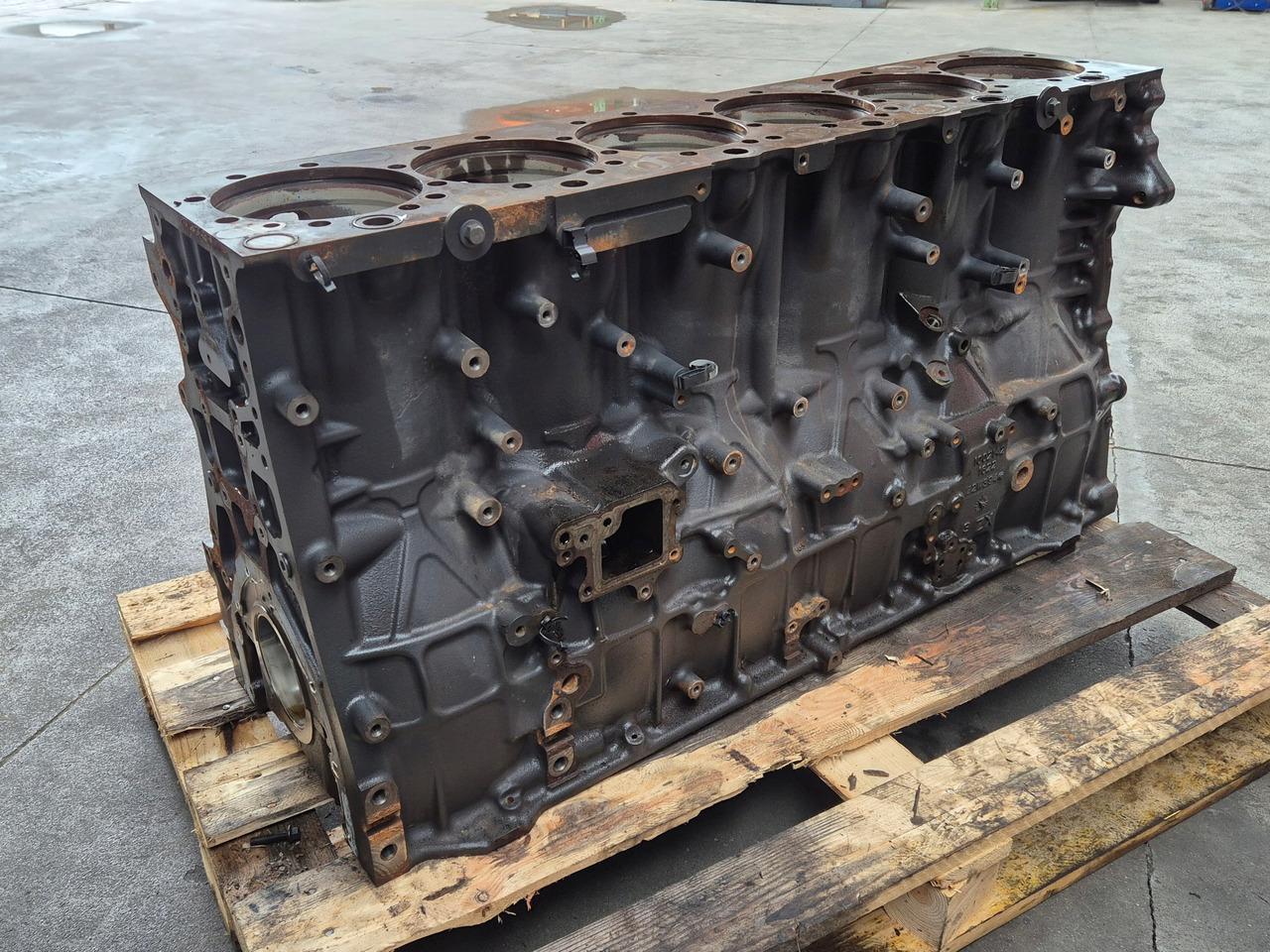 VOLVO BLOK SILNIKA RENAULT GAMA RANGE T EVO TURBOCOMPOUND VOLVO FH 5 D13K 2226825 K8 - Blok valcov pre Nákladné auto: obrázok 3 VOLVO BLOK SILNIKA RENAULT GAMA RANGE T EVO TURBOCOMPOUND VOLVO FH 5 D13K 2226825 K8 - Blok valcov pre Nákladné auto: obrázok 3