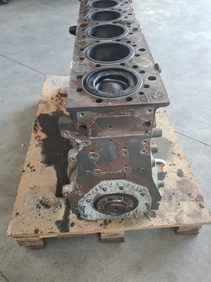 VOLVO BLOK SILNIKA SŁUPEK TŁOKI WAŁ VOLVO FH FM 4 RENAULT GAMA T DTI 13 K2 - Blok valcov pre Nákladné auto: obrázok 4 VOLVO BLOK SILNIKA SŁUPEK TŁOKI WAŁ VOLVO FH FM 4 RENAULT GAMA T DTI 13 K2 - Blok valcov pre Nákladné auto: obrázok 4