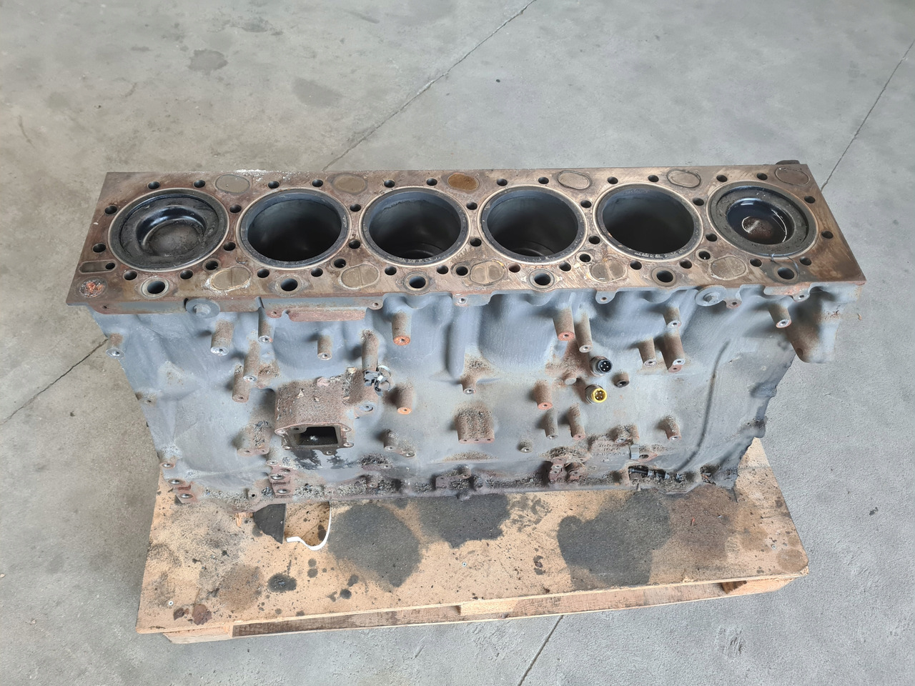 VOLVO BLOK SILNIKA SŁUPEK TŁOKI WAŁ VOLVO FH FM 4 RENAULT GAMA T DTI 13 K2 - Blok valcov pre Nákladné auto: obrázok 5 VOLVO BLOK SILNIKA SŁUPEK TŁOKI WAŁ VOLVO FH FM 4 RENAULT GAMA T DTI 13 K2 - Blok valcov pre Nákladné auto: obrázok 5